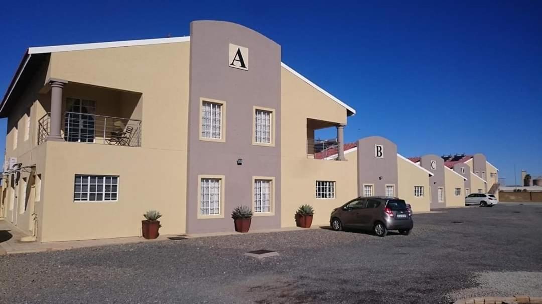 Booth Suite Hotel Mafikeng Exterior photo